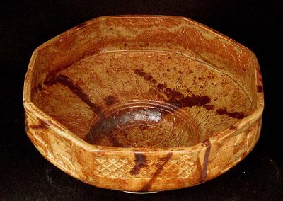 Les Parrott - 10682 - Stoneware Bowl - £37 - H:78 x W:171 mm